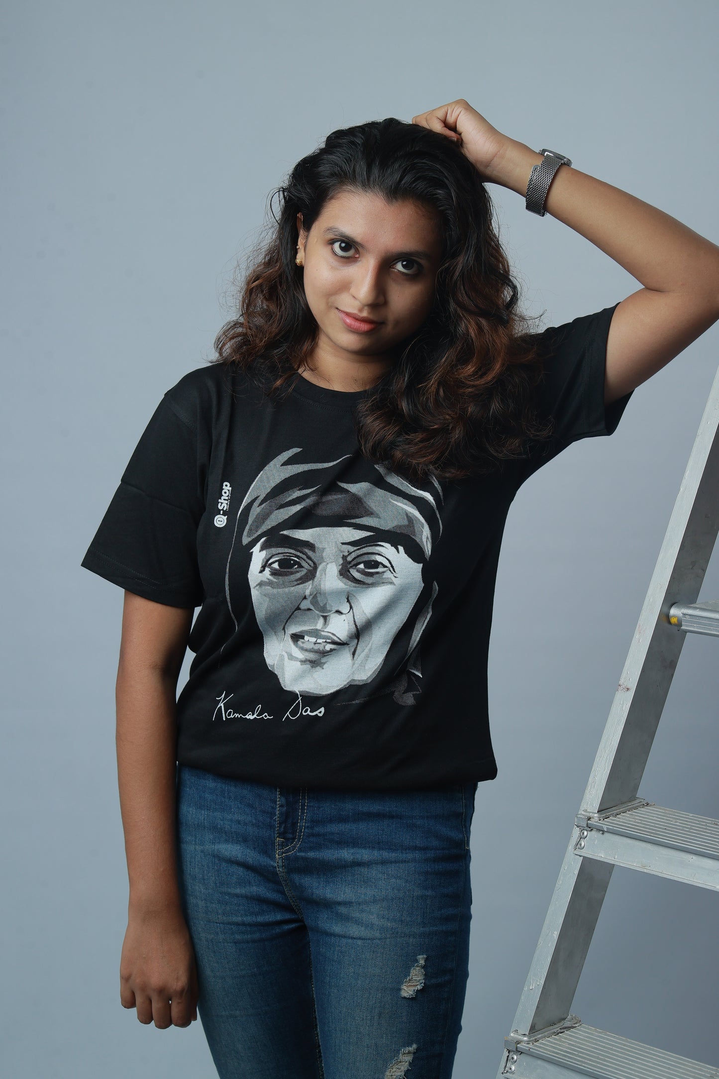T-Shirts: Kamala Das